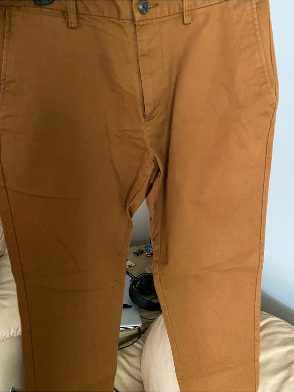 Old Navy Men's Chino Pants in Caramel/Tan